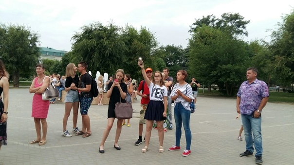 1ckH1Yix-9M